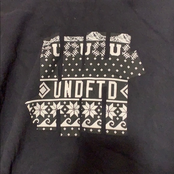 Men’s UNDEFEATED Black Hoodie Size Small - Picture 2 of 4